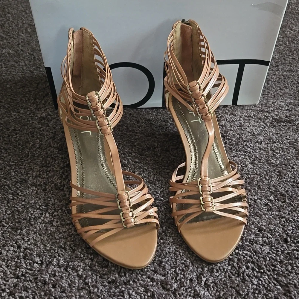 NEW Ann Taylor Loft Tan Strappy Wedge Sandals 8